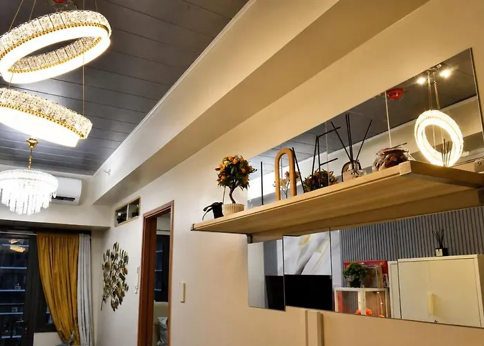 Pool View Designer With 300mbps Wifi, Walk To Moa, Ikea, Dining, Shopping Manila