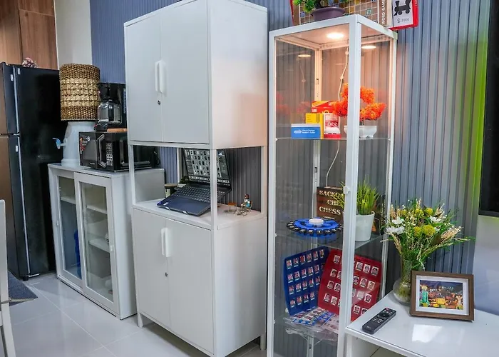 Apartment Pool View Designer With 300mbps Wifi, Walk To Moa, Ikea, Dining, Shopping