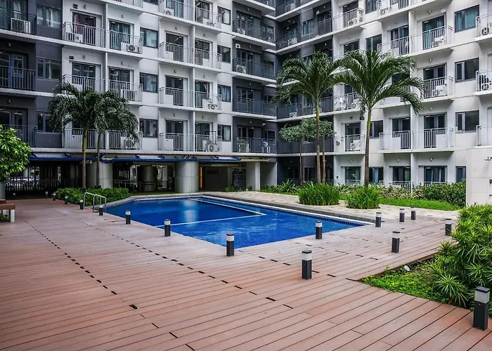 Pool View Designer With 300mbps Wifi, Walk To Moa, Ikea, Dining, Shopping Apartment