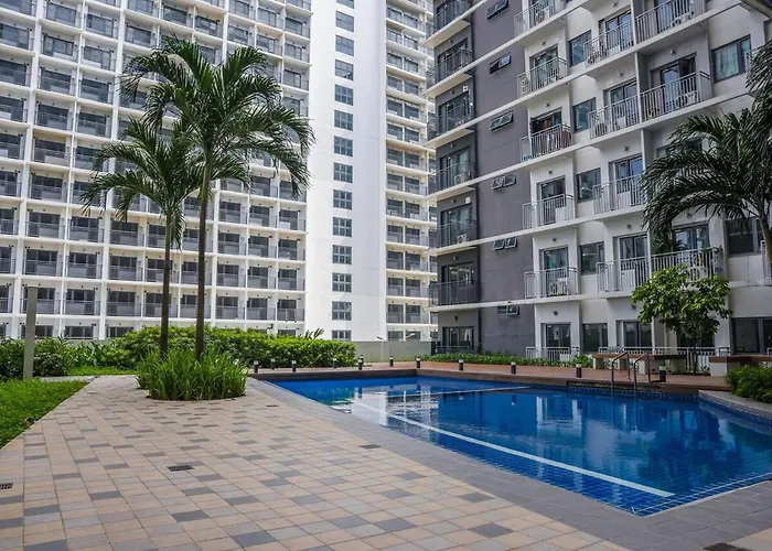Pool View Designer With 300mbps Wifi, Walk To Moa, Ikea, Dining, Shopping